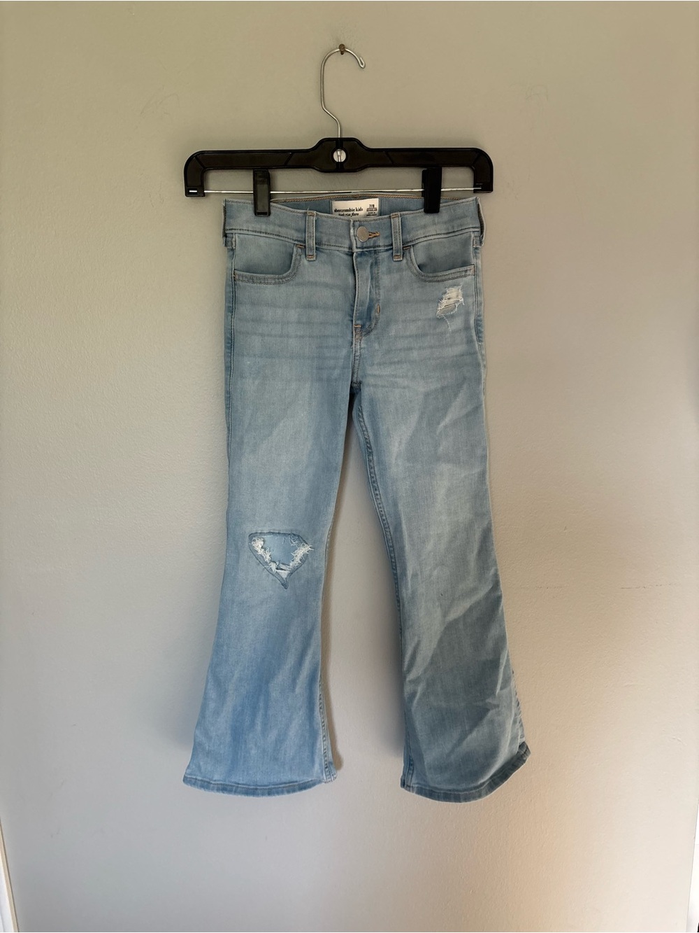 Abercrombie kids Light Blue Distressed high rise Flared Jeans 7/8 regular